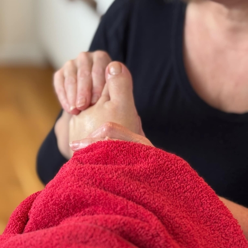Zoneterapi i Hals – behandling af fodens reflekszoner hos Hals Wellness
