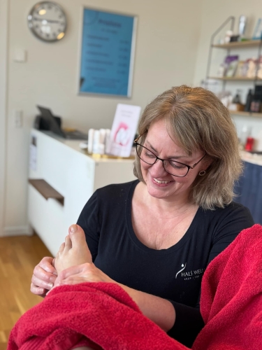 Zoneterapi i Hals – professionel fodbehandling hos Hals Wellness